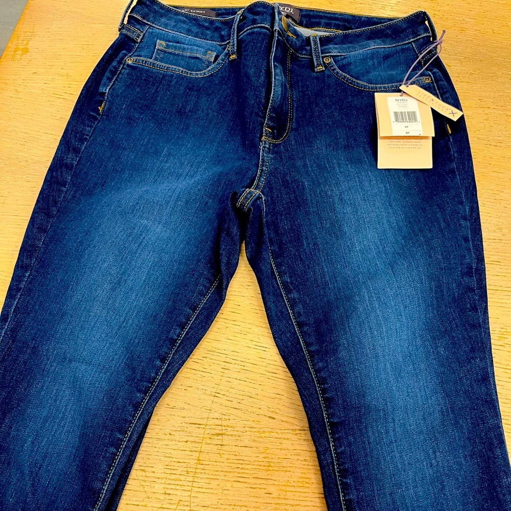 NYDJ petite Skinny Jeans!